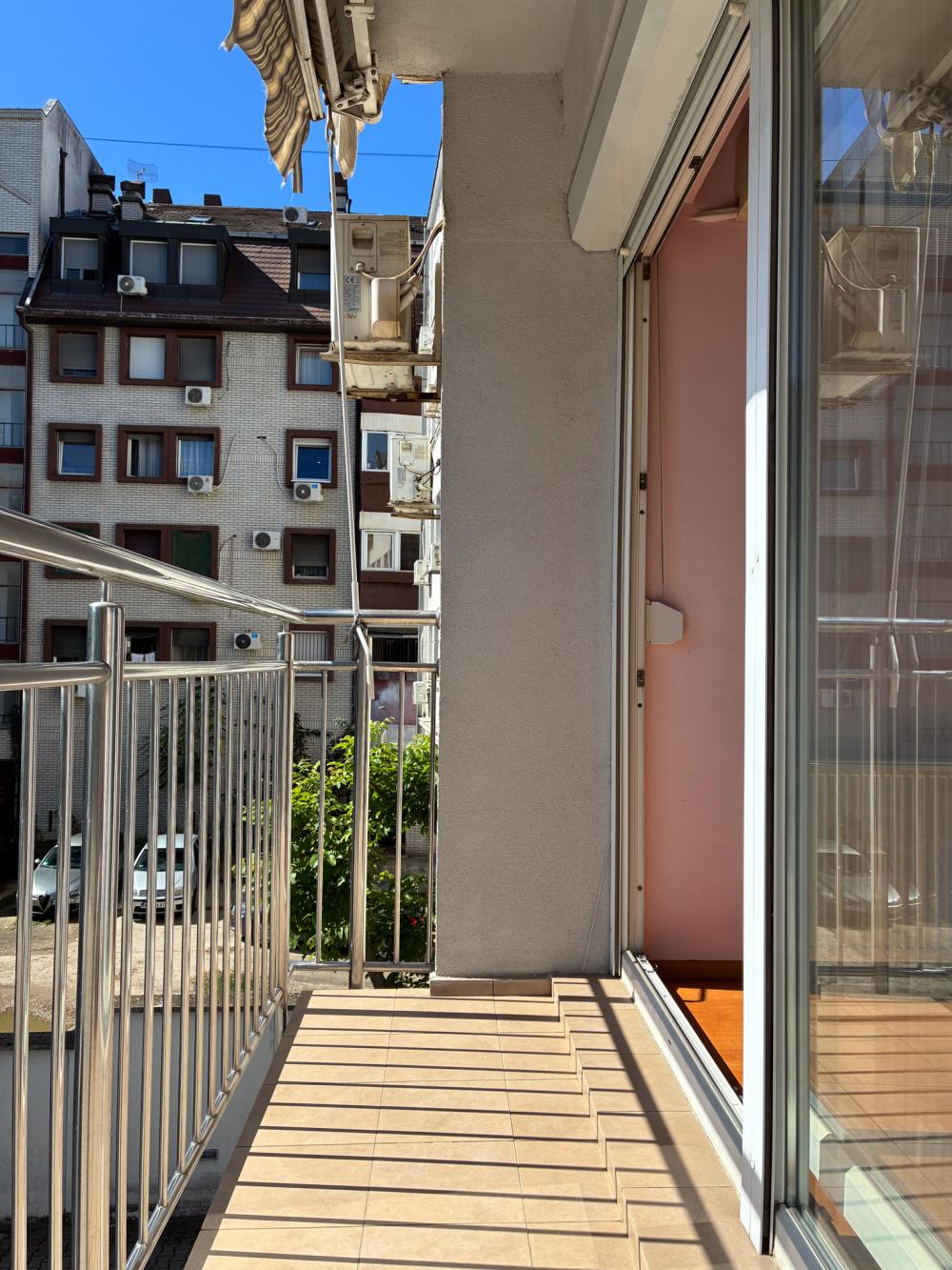 Slika 8 - Prodaja stana Novi Sad, Sajmiste